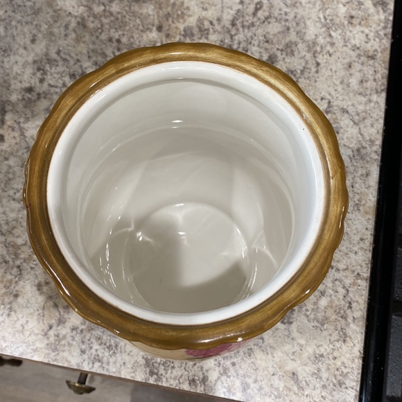 Gorgeous spring cookie jar canister hydrangea - Picture 5 of 6